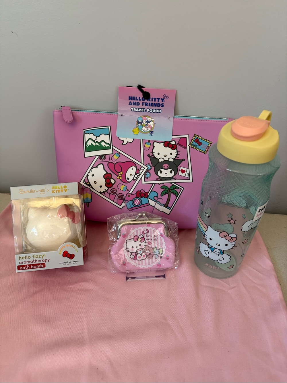 Hello Kitty Pink Travel Pouch - Bundle